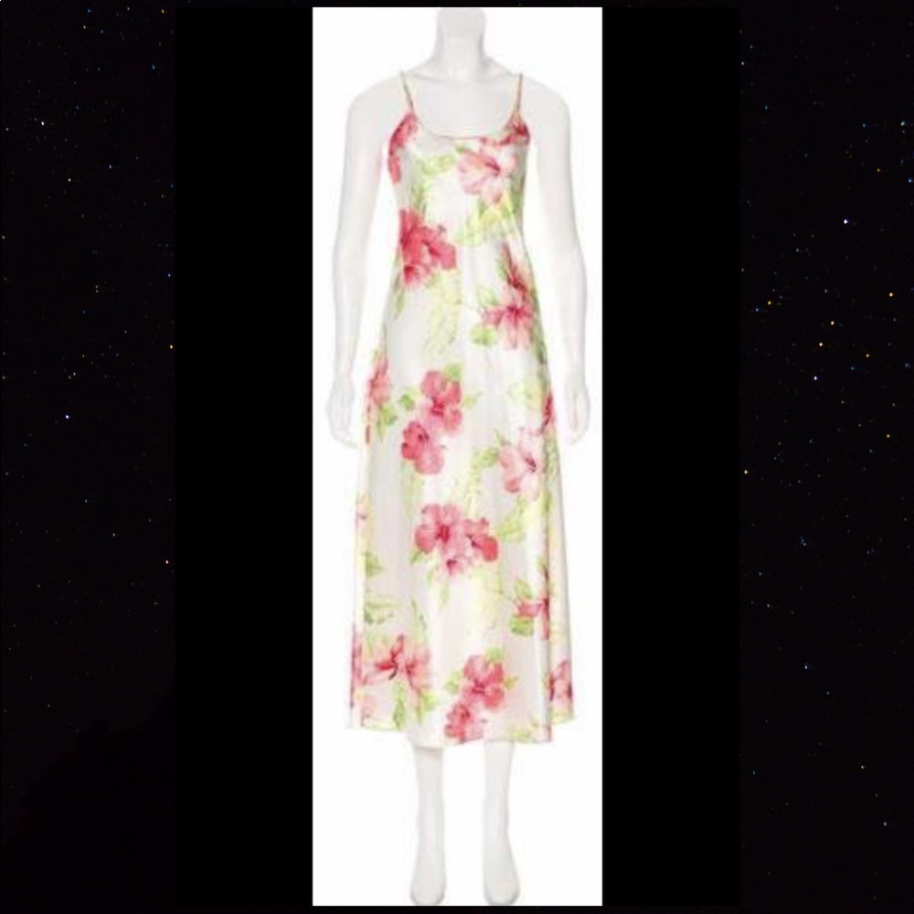 Oscar de la Renta Hibiscus Maxi Dress🌺